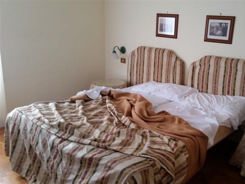 Tk Hotel - Ex Ares San Giovanni La Punta Ngoại thất bức ảnh