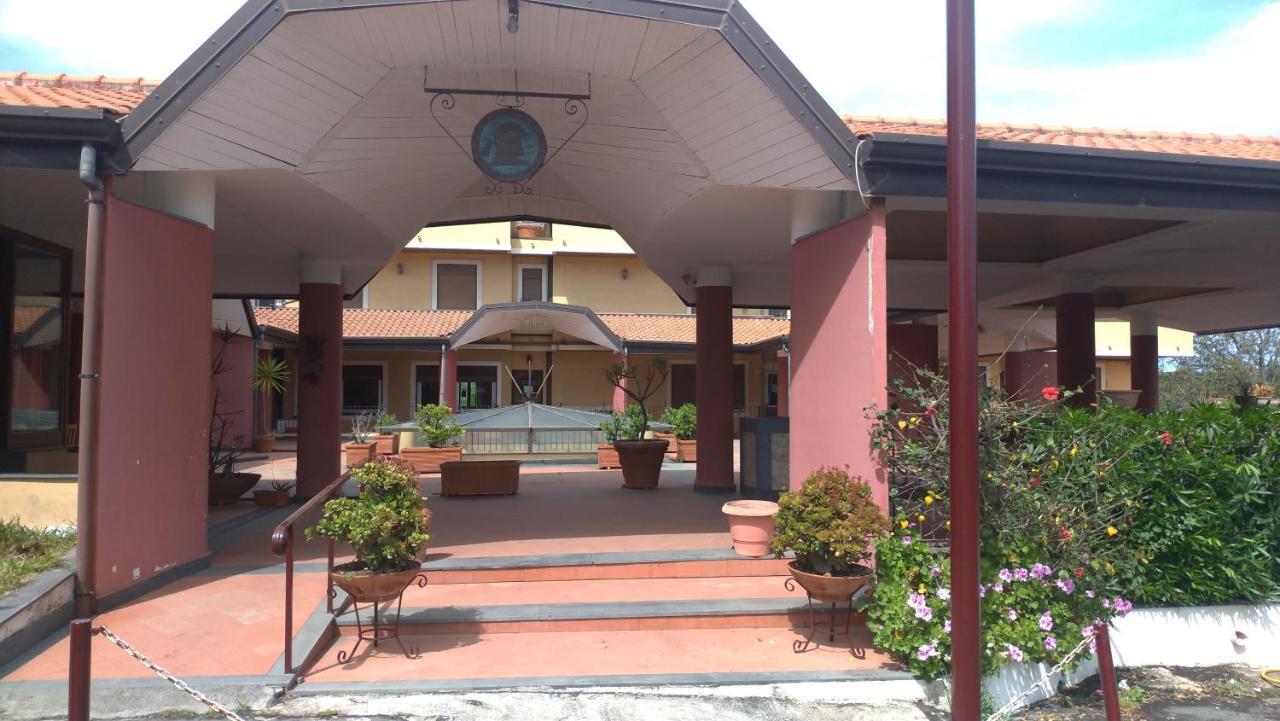 Tk Hotel - Ex Ares San Giovanni La Punta Ngoại thất bức ảnh
