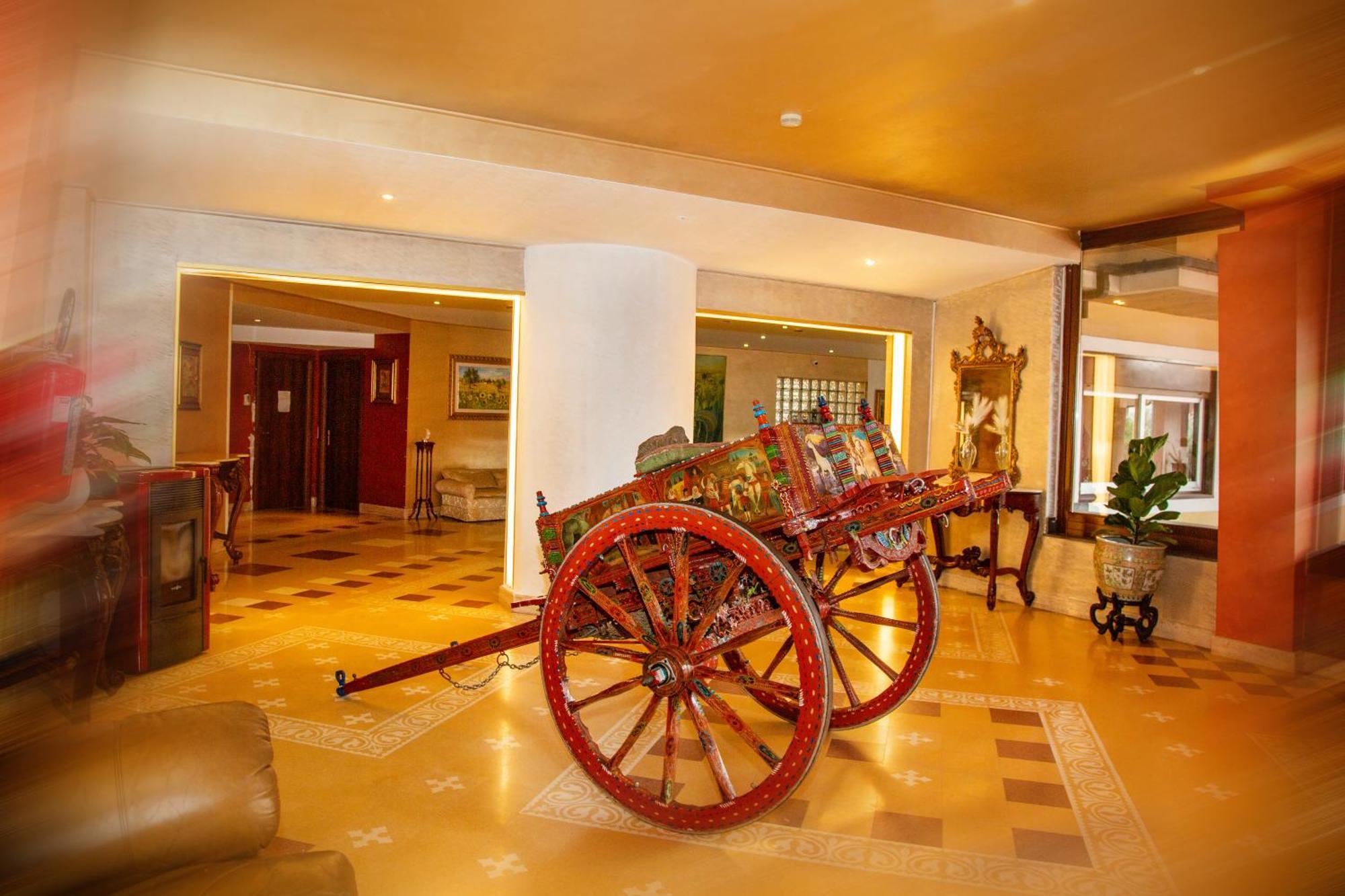 Tk Hotel - Ex Ares San Giovanni La Punta Ngoại thất bức ảnh